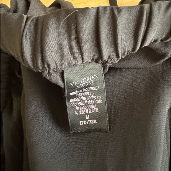 Victoria Secret Silk Sleep Shorts - Picture 3 of 3